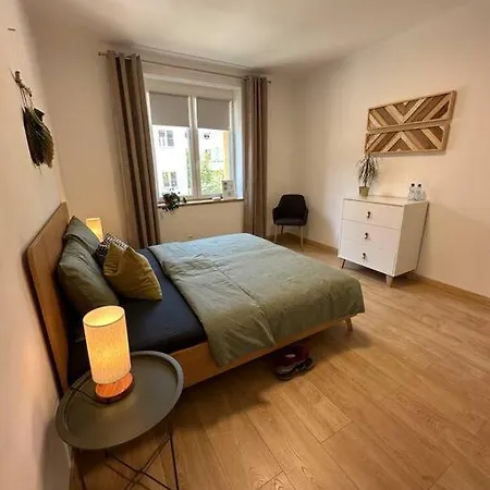Apartman Blizko Centra, Parkovani A Wifi Zdarma *